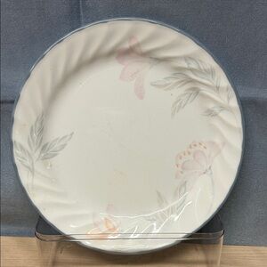 Corelle Pink Trio 7 1/4” Salad Plate